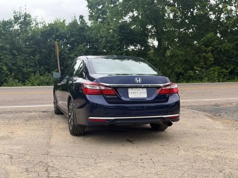 Used 2016 Honda Accord EX-L image 12