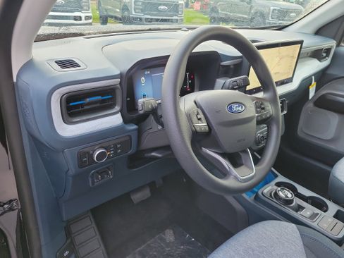 New 2025 Ford Maverick XLT w/ 4K Tow Package image 18