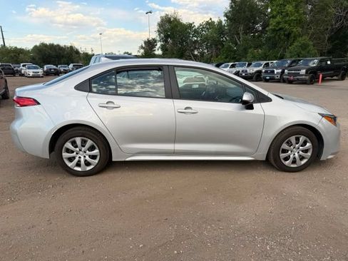 Used 2025 Toyota Corolla LE FWD image 7