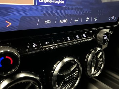 New 2025 Chevrolet Blazer EV LT w/ Midnight/Sport Edition image 11