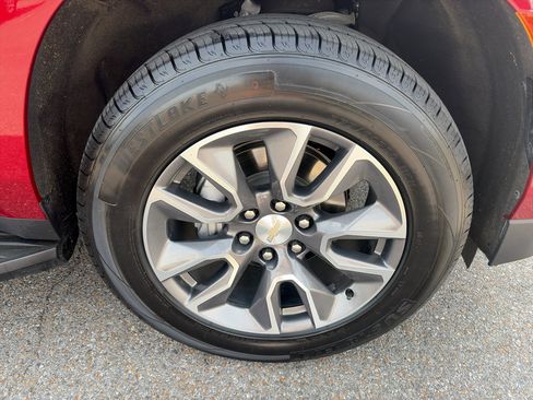 Used 2023 Chevrolet Tahoe LT w/ LT Signature Package image 31