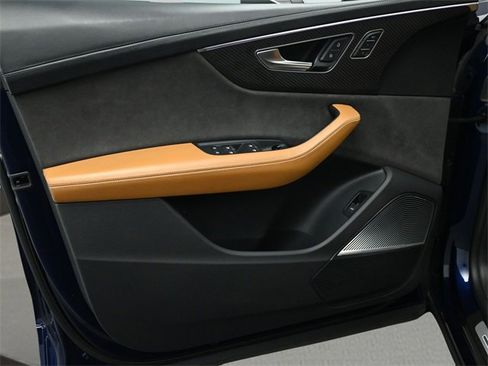 Used 2022 Audi RS Q8 w/ Luxury Package image 7