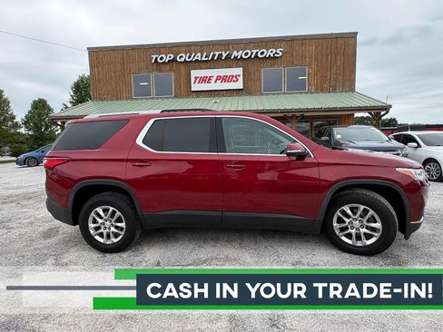 Used 2018 Chevrolet Traverse LT AWD/4WD image 1