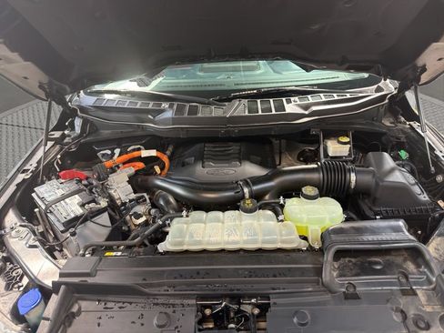 Used 2021 Ford F150 Limited AWD/4WD image 29