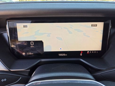 Certified 2025 GMC Acadia Elevation image 33