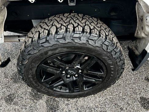 Used 2023 Chevrolet Silverado 1500 LT Trail Boss image 14