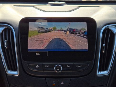 Used 2024 Chevrolet Malibu LT FWD image 23