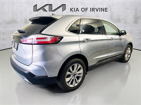 Used 2024 Ford Edge Titanium image 7