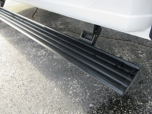 Used 2023 Chevrolet Silverado 3500 High Country w/ Technology Package image 16