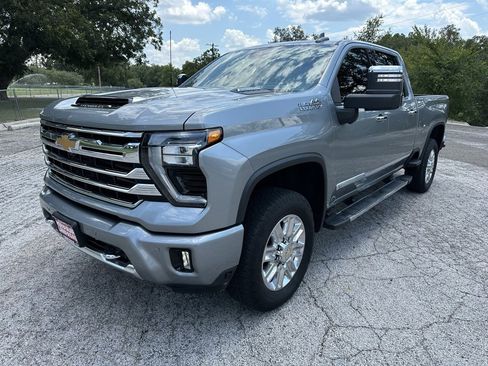 Used 2024 Chevrolet Silverado 3500 High Country w/ High Country Premium Package image 1