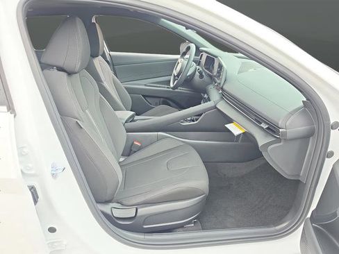 New 2026 Hyundai Elantra SEL Sport Premium FWD image 28