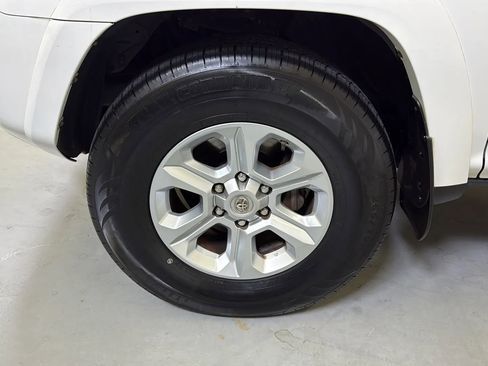 Used 2018 Toyota 4Runner SR5 RWD image 26
