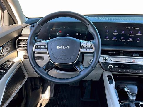 Certified 2024 Kia Telluride S w/ S Sunroof Package image 5