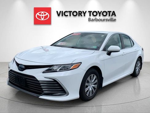 Used 2022 Toyota Camry LE FWD image 1