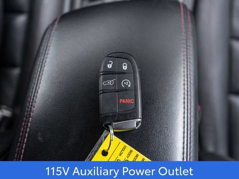Used 2025 Dodge Durango GT AWD/4WD image 31
