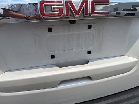 Used 2016 GMC Yukon XL Denali w/ Open Road Package AWD/4WD image 34