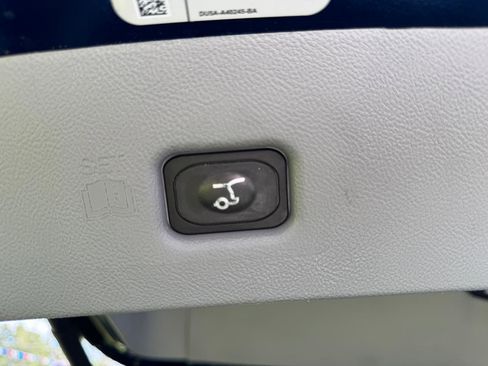 Used 2019 Lincoln Nautilus Reserve w/ Driver Assistance Package image 30