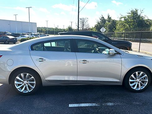 Used 2015 Buick LaCrosse Leather w/ Driver Confidence Package #1 FWD image 5