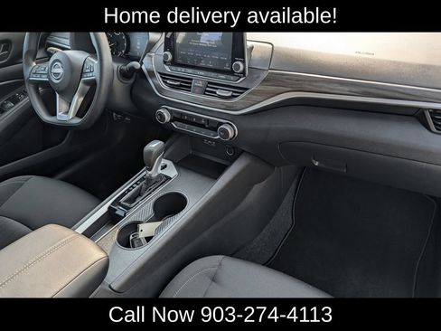 Used 2026 Nissan Altima 2.5 SV FWD image 32