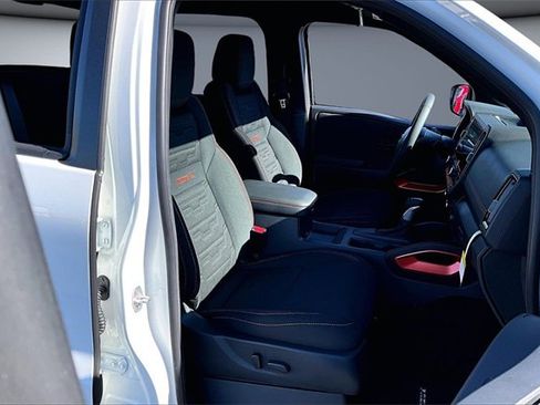 New 2026 Nissan Frontier Pro-X image 11