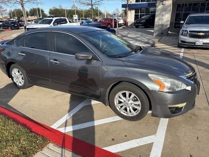 Used 2014 Nissan Altima 2.5 S w/ Sport Value Package