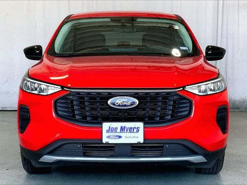 Used 2024 Ford Escape Active w/ Tech Pack #1 FWD image 3