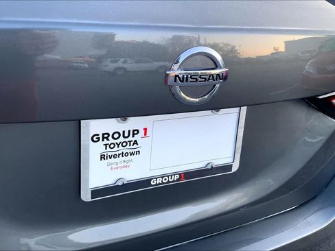 Used 2022 Nissan Sentra SV w/ All-Weather Package FWD image 8