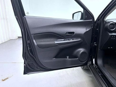 Certified 2024 Nissan Kicks S image 9