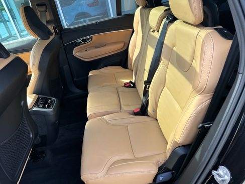 Used 2025 Volvo XC90 B5 Ultra w/ Protection Package AWD/4WD image 23