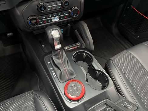 New 2025 Ford Bronco Raptor image 12