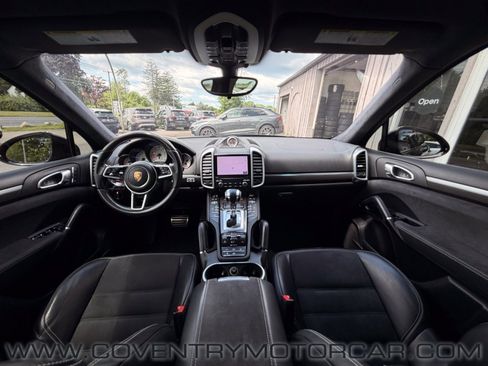 Used 2017 Porsche Cayenne GTS AWD/4WD image 27