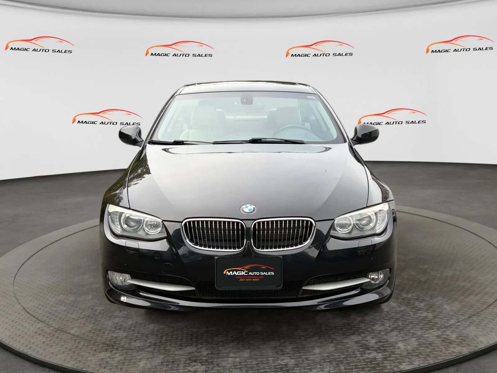 Used 2013 BMW 328i xDrive Coupe AWD/4WD image 3