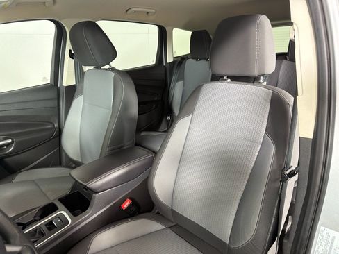 Used 2017 Ford Escape SE FWD image 13