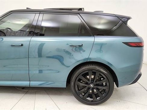 Used 2024 Land Rover Range Rover Sport Dynamic SE image 10