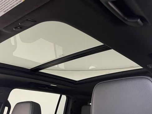Used 2022 GMC Yukon XL Denali image 43