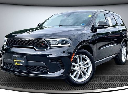 Used 2024 Dodge Durango GT AWD/4WD image 3