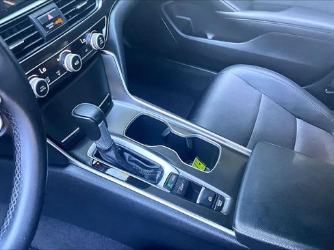 Used 2021 Honda Accord Sport image 15