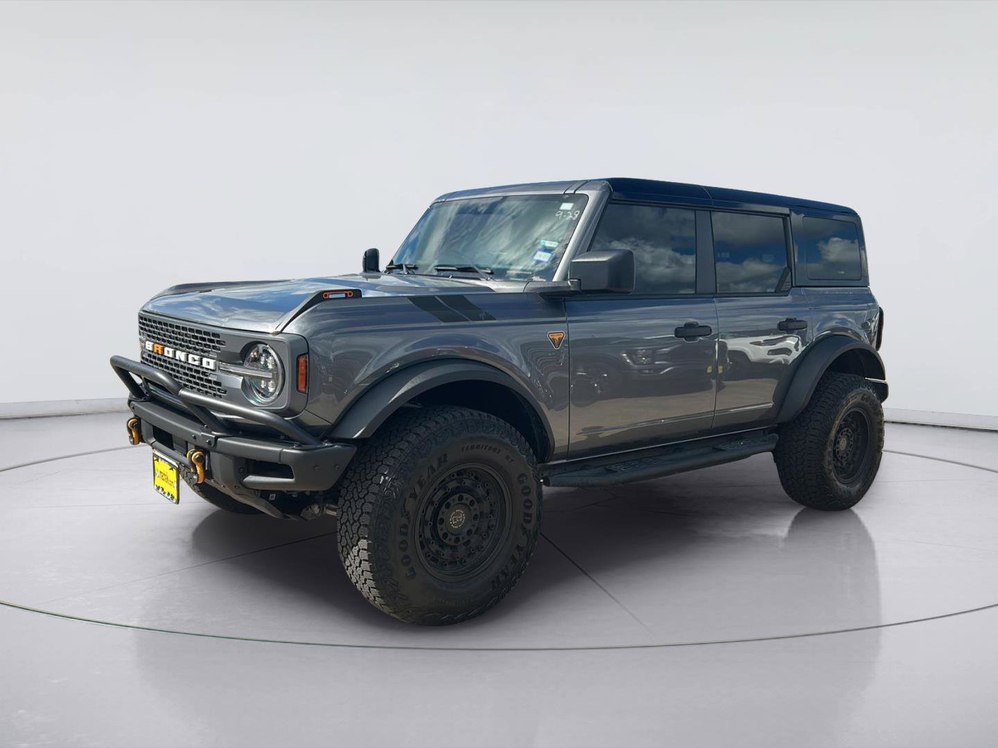 Certified 2025 Ford Bronco Badlands w/ Sasquatch Package AWD/4WD image 1