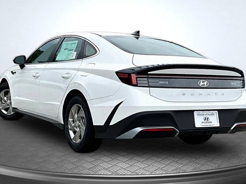 New 2026 Hyundai Sonata SE FWD image 4