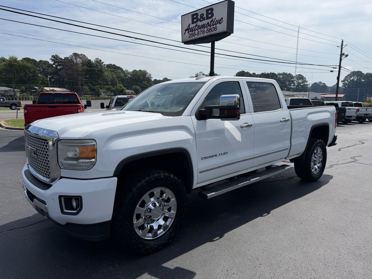 Used 2015 GMC Sierra 2500 Denali w/ Duramax Plus Package AWD/4WD image 1