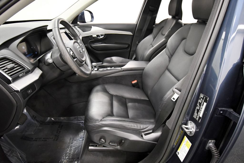 Used 2023 Volvo XC90 B5 Core AWD/4WD image 14
