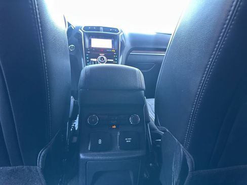 Used 2019 Ford Explorer Limited w/ Class III Trailer Tow Package image 14