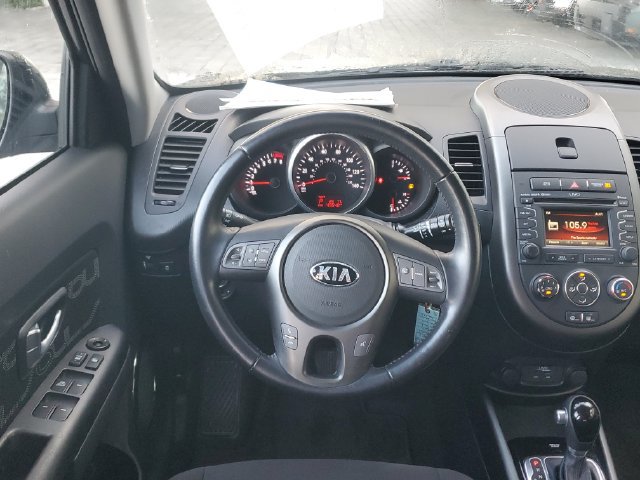 Used 2013 Kia Soul + w/ Audio Pkg FWD image 13