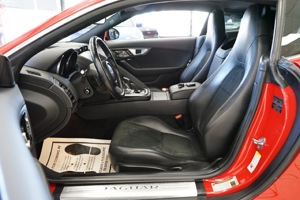 Used 2017 Jaguar F-TYPE Coupe RWD image 26