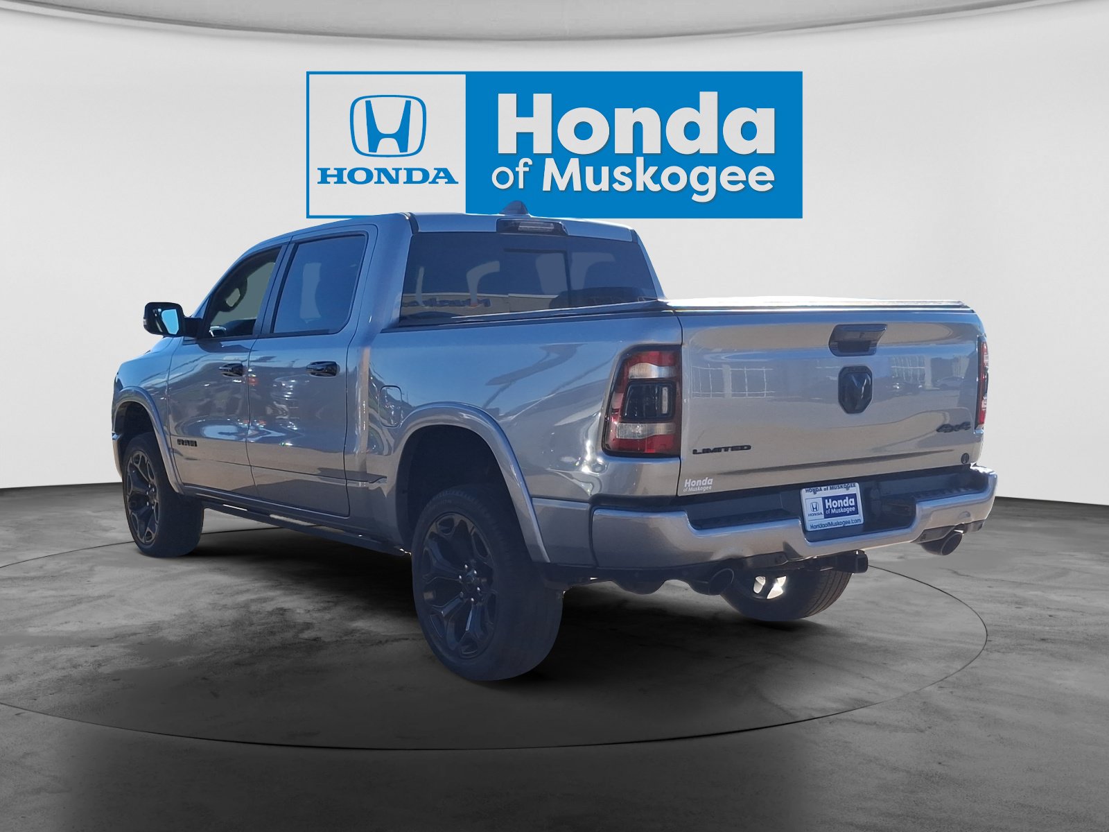 Used 2024 RAM 1500 Limited AWD/4WD image 7