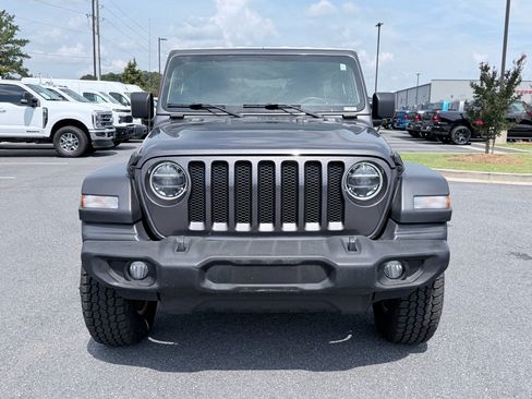 Used 2021 Jeep Wrangler Unlimited Sport AWD/4WD image 3