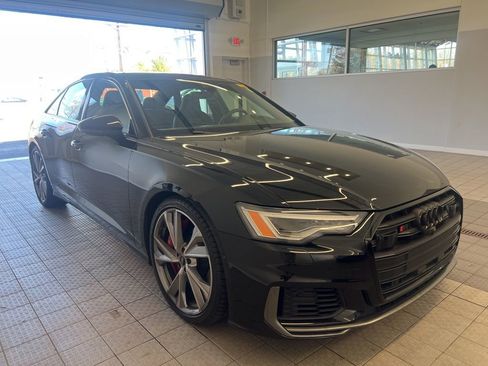 Used 2023 Audi S6 Premium Plus w/ Premium Plus Package image 3
