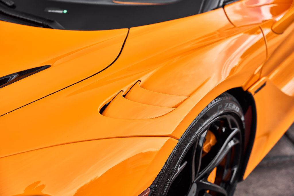 Used 2025 McLaren 750S Spider RWD image 10