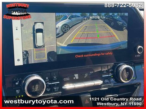 Used 2023 Toyota Highlander Limited AWD/4WD image 35