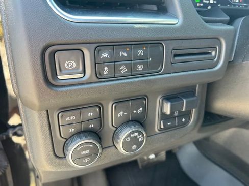 Used 2023 Chevrolet Tahoe Z71 w/ Z71 Off-Road Package AWD/4WD image 3